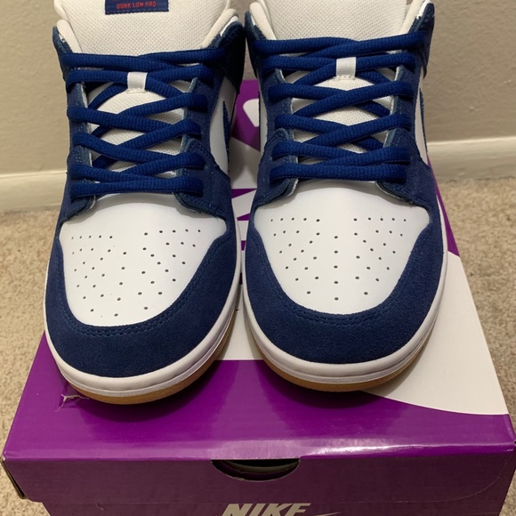 Nike SB Dunk Low Los Angeles Dodgers Size 11 Style #DO9395-400 - Picture 2 of 10